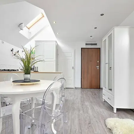 Ewm Super Attic - 2-rooms - Old Town Krakau