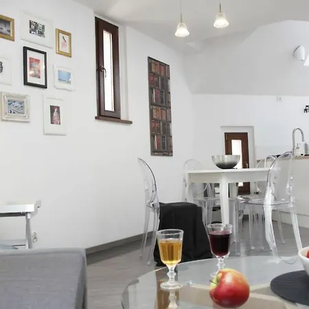 Ewm Super Attic - 2-rooms - Old Town *